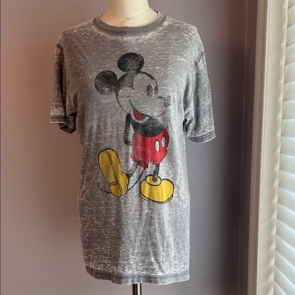 Disney Mickey Mouse Cartoon Graphic Distressed Gray Unisex Tee shirt Size Small